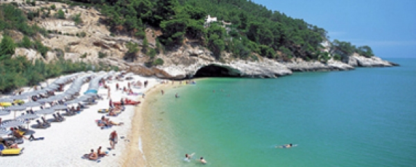 Motoclub Gargano/ Presentato ai proprietari degli stabilimenti balneari di Vieste, Peschici e Rodi, il progetto SOS BIMBI VIESTE per la ricerca di bambini scomparsi in spiaggia.