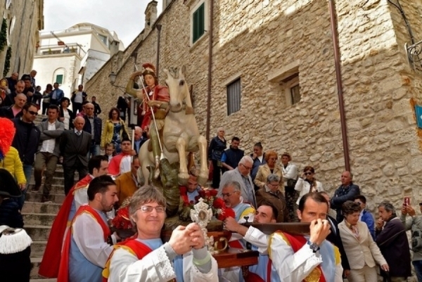 Vieste/ La Festa di S. Giorgio – 22-23 aprile – IL PROGRAMMA -