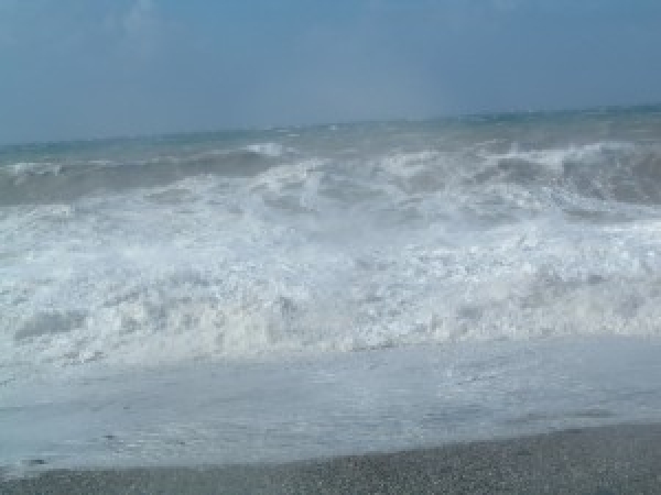 Maltempo/ Allerta meteo sulla Puglia: previsti venti di burrasca