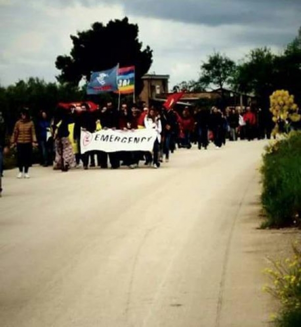 Marcia contro caporali nel Foggiano. Manifestazione organizzata da associazioni e intellettuali.