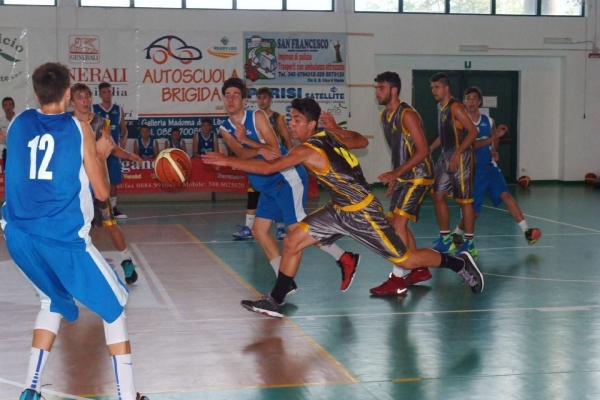 Basket/  Al quadrangolare di Vieste vince la Puglia. La selezione under 17 guidata da Cristofaro supera Marche, Umbria e Abruzzo.