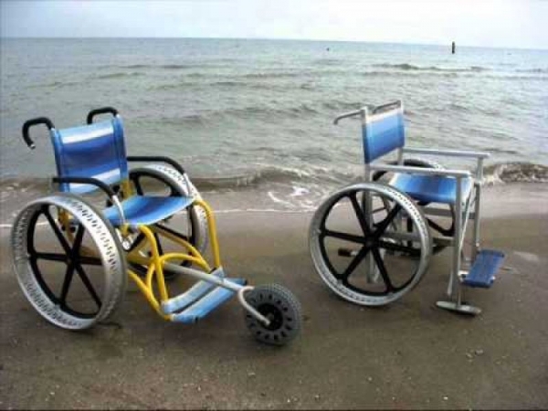 Legge accessibilità delle spiagge alle persone diversamente abili. Galante (M5S): “Va aumentata la dotazione finanziaria dei Comuni”