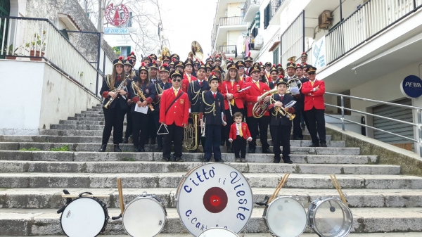 Vieste/ Domenica la S. Cecilia insieme delle Bande viestane lungo le strade della città