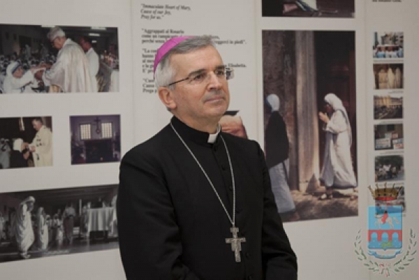 Mons. Castoro: “Siamo sconvolti da questo vortice di violenza che sta prendendo Vieste”